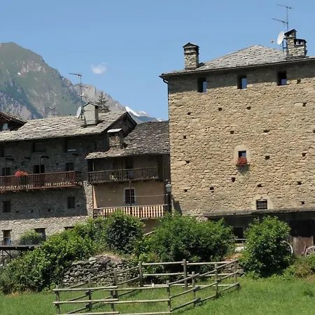 La Maison Everest 73 - Bilocale A La Ruine, Morgex Exterior photo